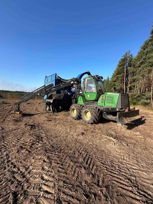 Продається спецтехніка John Deere 1510E + на базі дробарка BRUKS