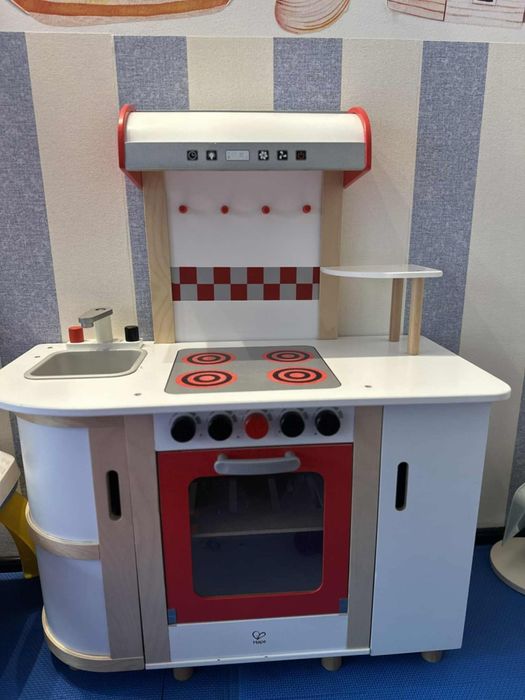 Kuchnia dziecięca do zabawy