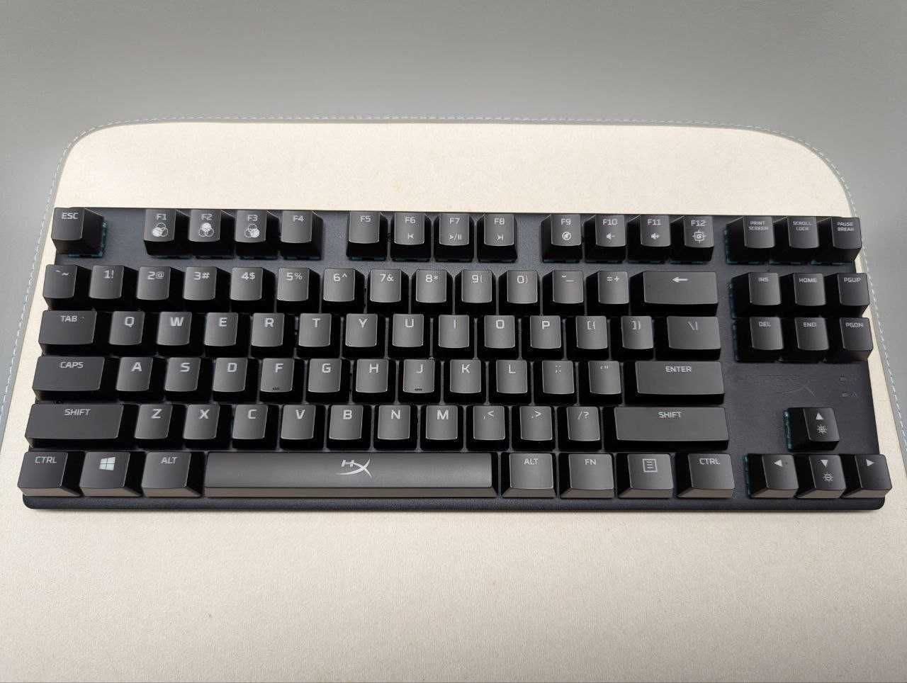 Механічна ігрова клавіатура HyperX Alloy Origins Core TKL Blue switch