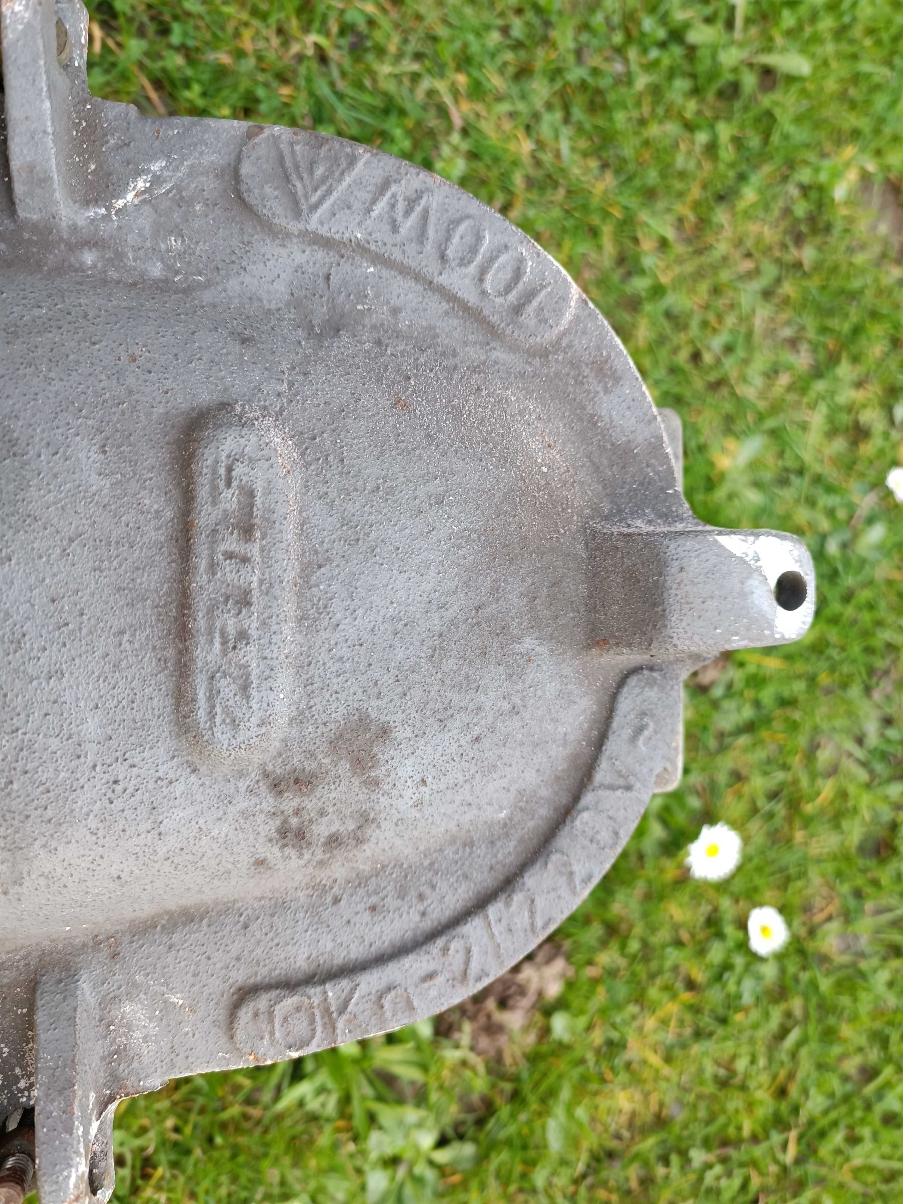 Lampa sufitowa przemysłowa loft