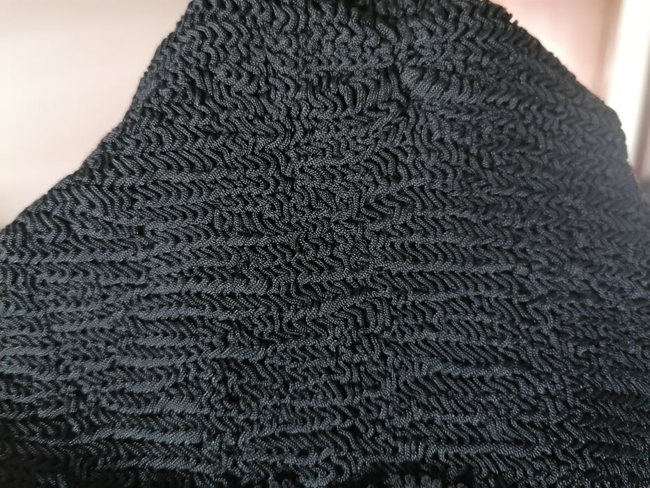 Top preto rendado