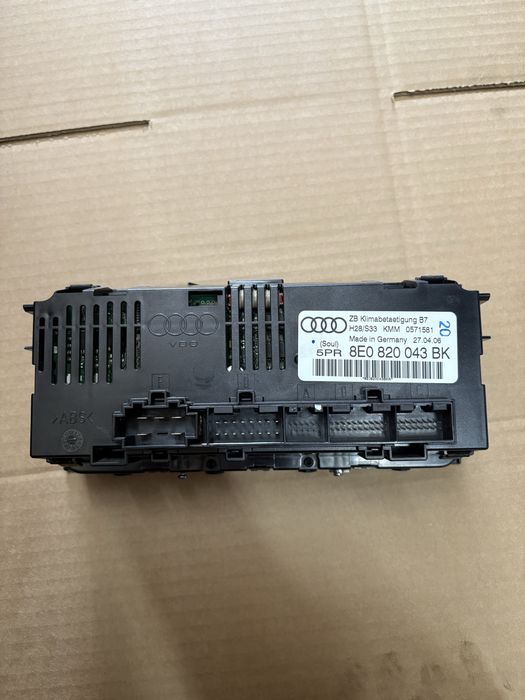 Panel klimatyzacji Audi A4 B7