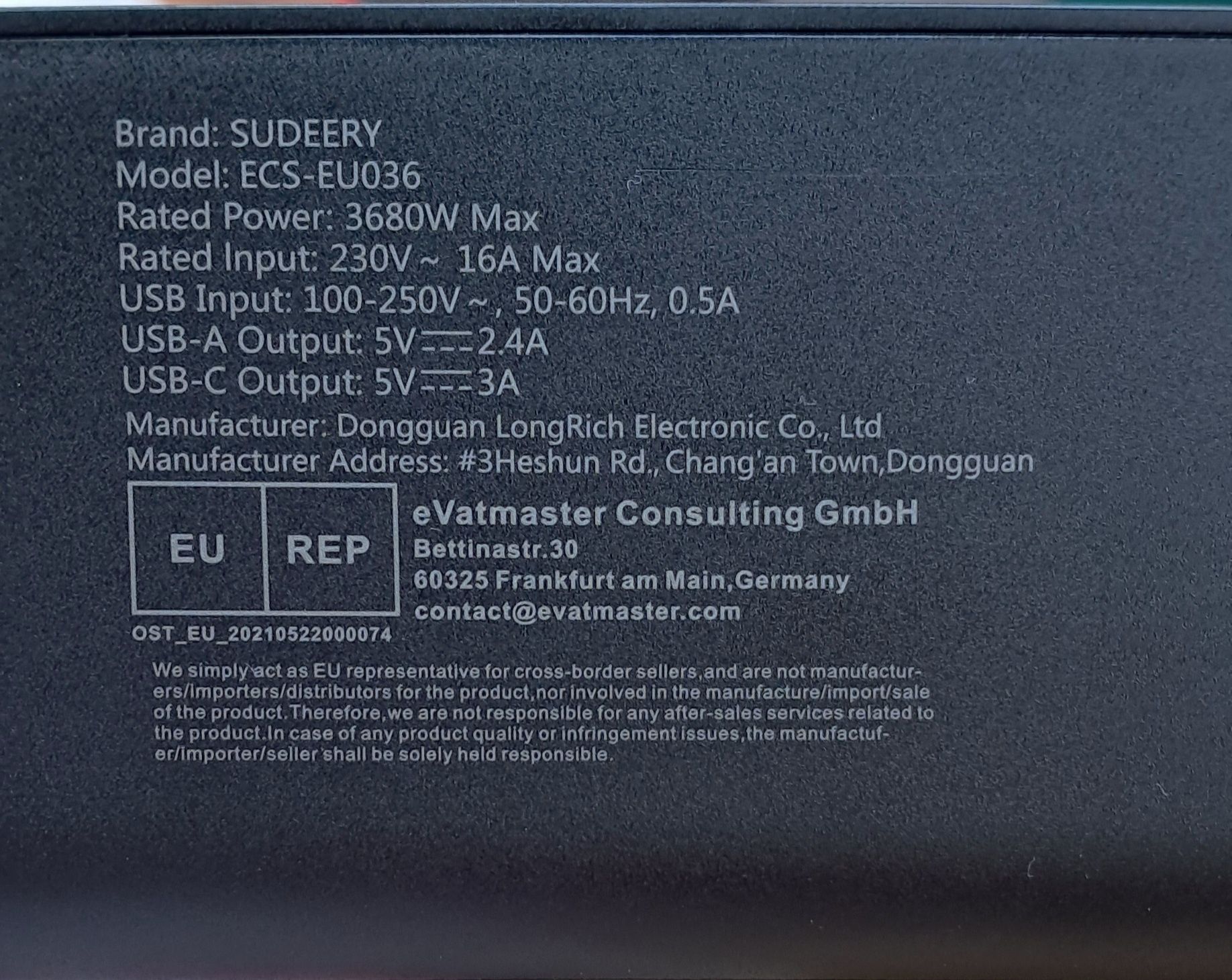 Listwa zasilająca z 4 gniazdami z USB - C narożna
