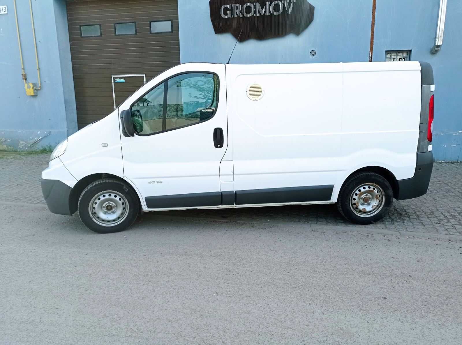 Renault Trafic 2011 року 2,0 л. /дизель