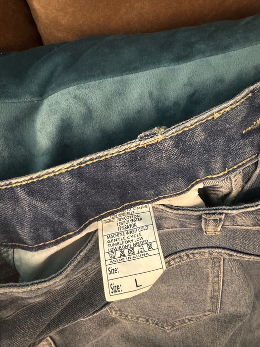 Нова джинсова спідниця