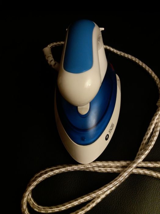 Ferro viagem eléctrico