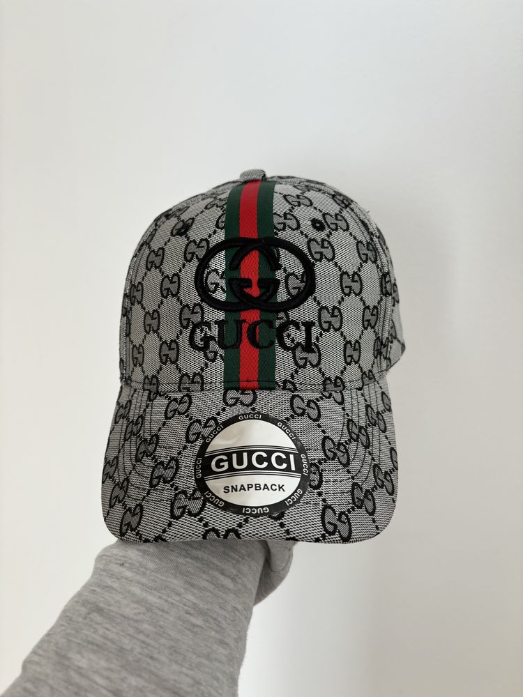 Chapéu Cinza/Preto Gucci