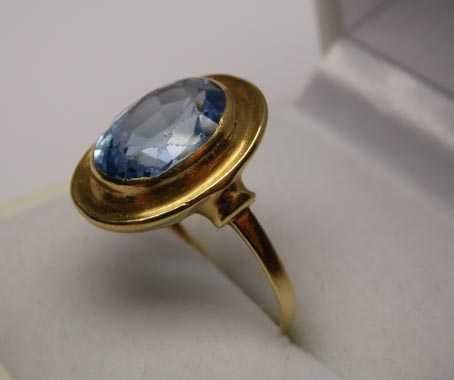 Złoty pierścionek błękitny spinel R.18 Vintage.