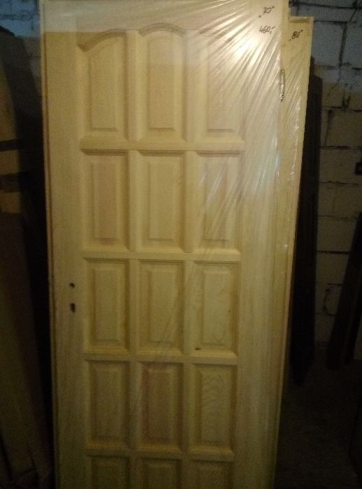 drzwi drewniane z futryną (ościeżnicą)-nowe
