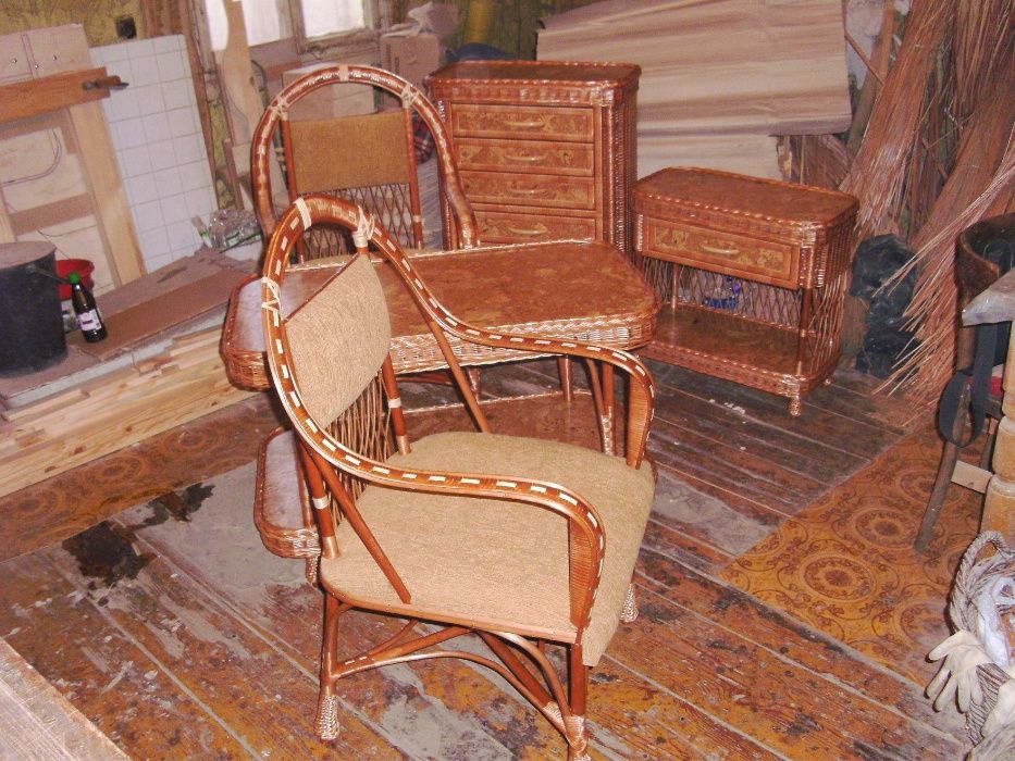 Dziecinny wiklinowy fotelik tapicerowany