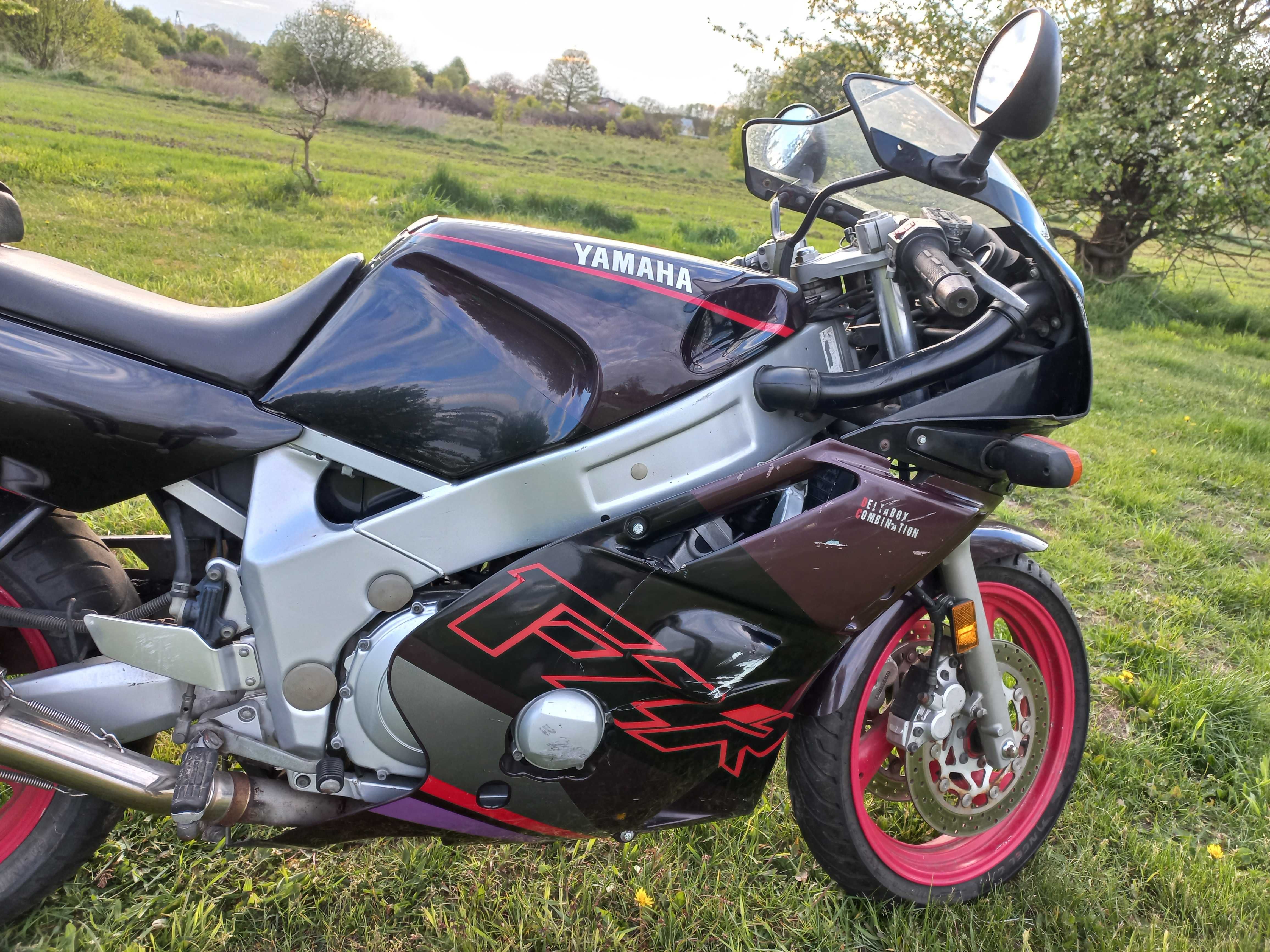 Yamaha FZR 600 R