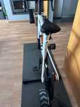 Zwift bicicleta completa. 2025 fez 90 klms.