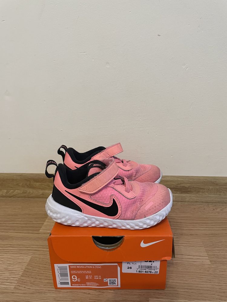 Buciki Nike rozmiar 26