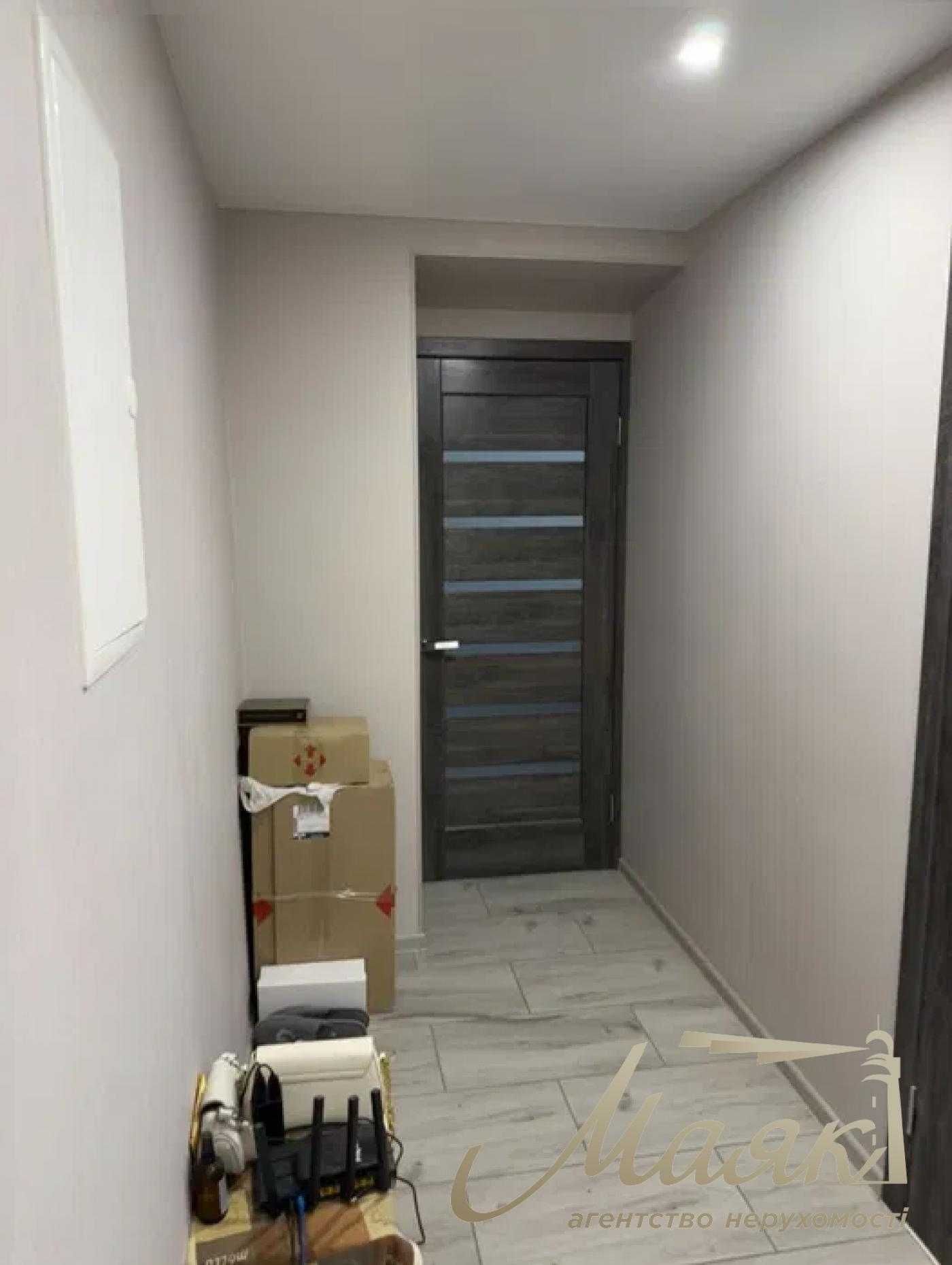 продам 2-к.кв.4/12,вул.Зап.Казачества,зуп.ПОШТА,Поліклінника