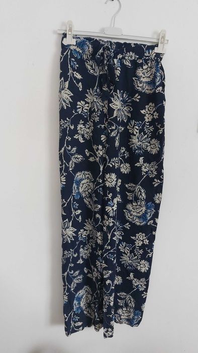 spodnie wiskoza granatowe kwiaty jak spódnica szerokie 34 H&M