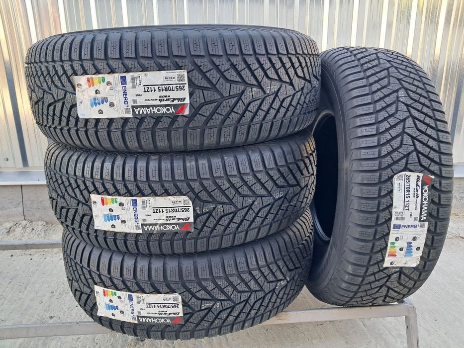 Резина зимова, НОВА, 265/70 R15 Yokohama BluEarth Winter V905