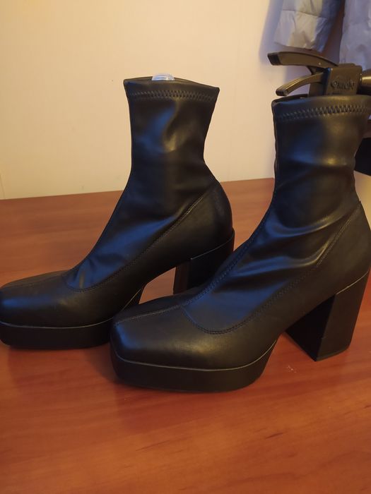 Жіночі демісезонні черевики ботинки 41р.