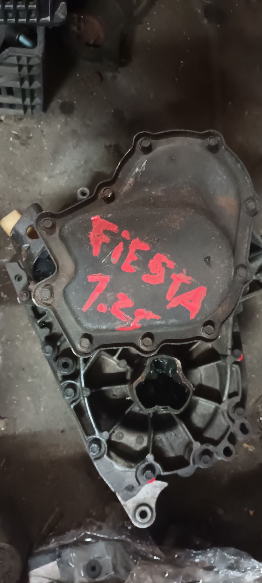 Ford fiesta 1.25 techno caixa velocidades