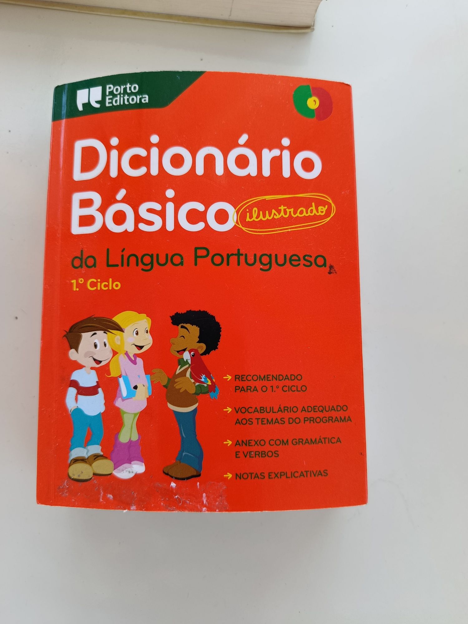 Dicionário Básico da Porto Editora