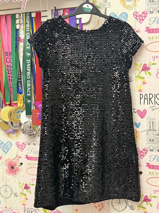 Плаття на дівчинку