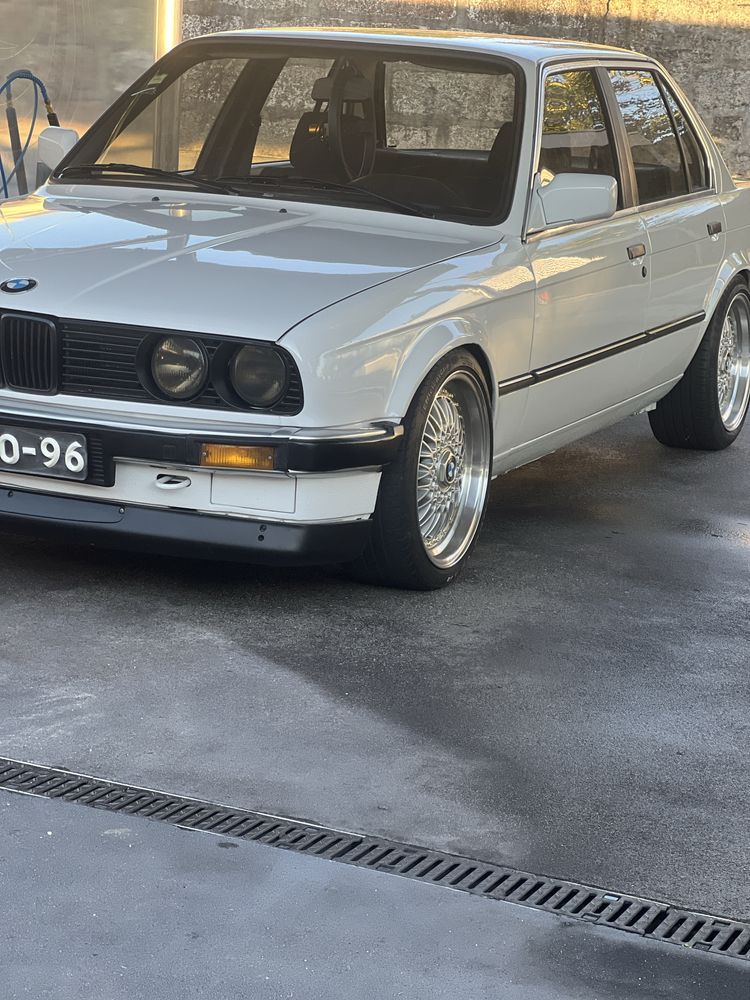 Vendo BMW E30 318i fase 2
