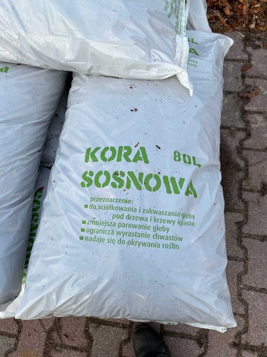 Kora sosnowa dekoracyjna czysta z korowarki