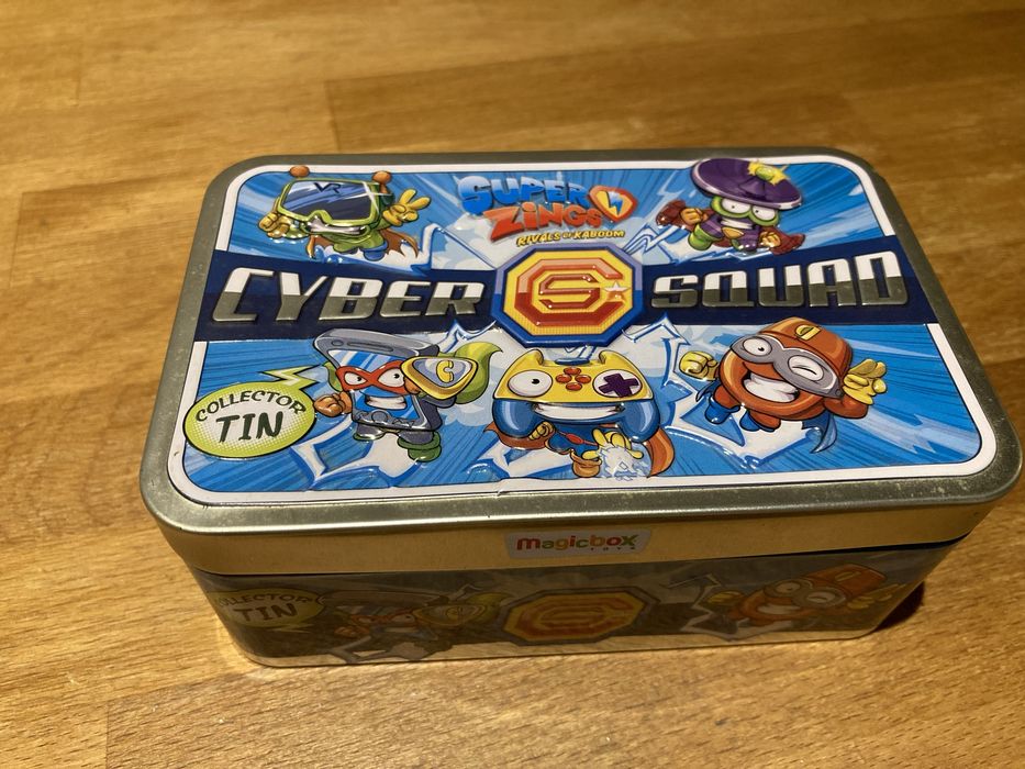 SUPER ZINGS - Cyber Squad - pudełko kolekcjonerskie