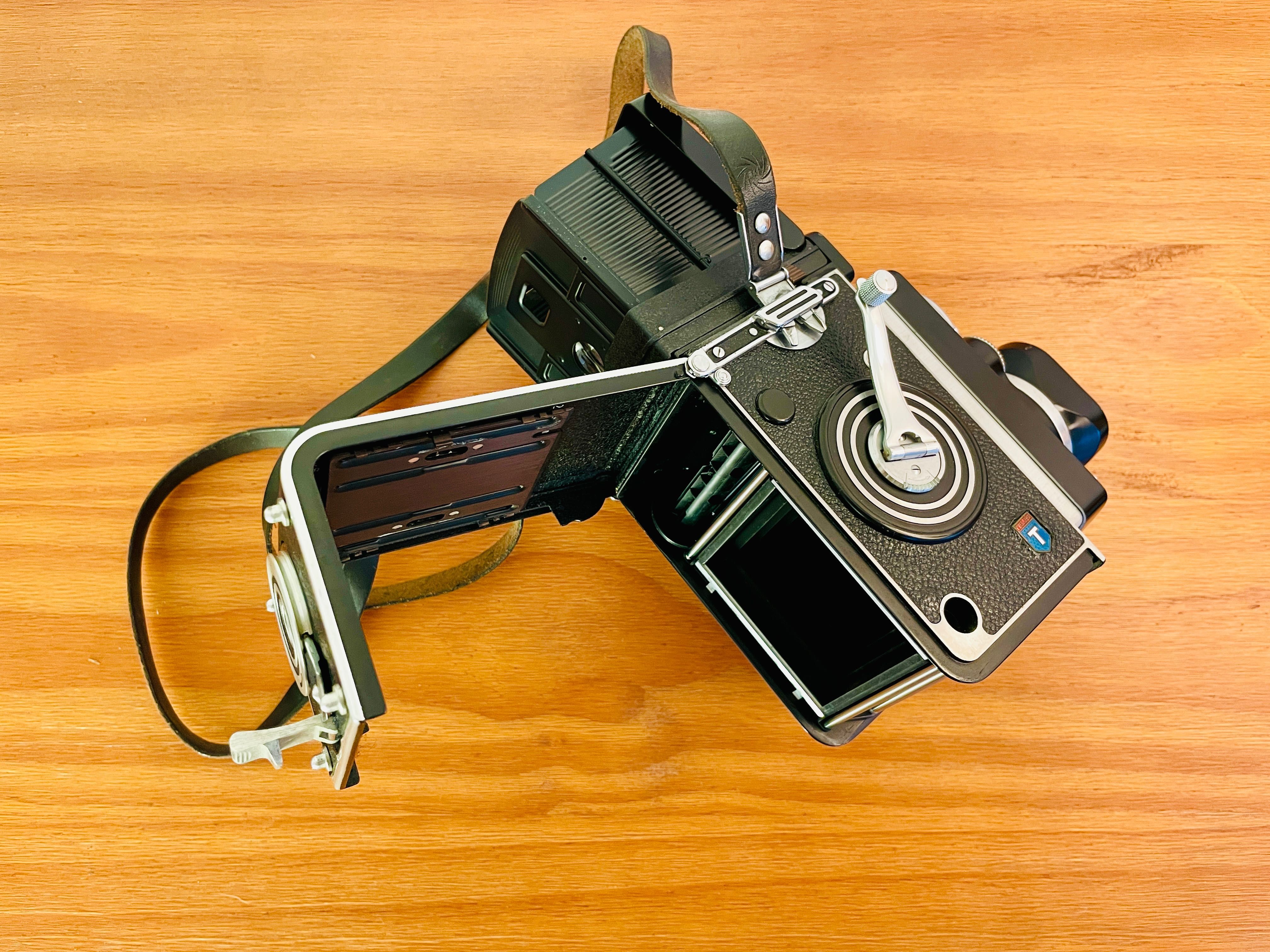 Rolleiflex 2.8F Twin Lens Reflex Planar 80mm