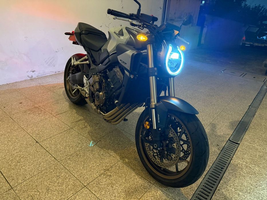 Honda CB 650R e-clutch