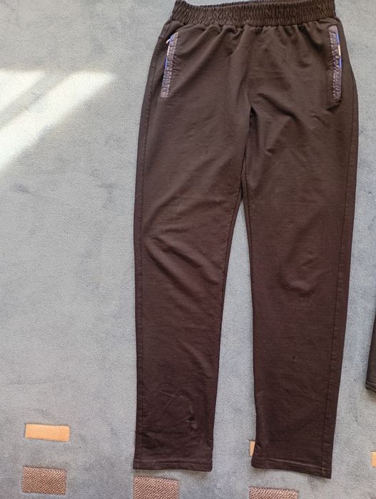 Spodnie męskie, dresowe, kolor czarny, rozmiar L.