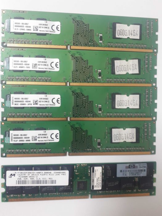 2GB Memory Cards, 5 Units64584345649538123