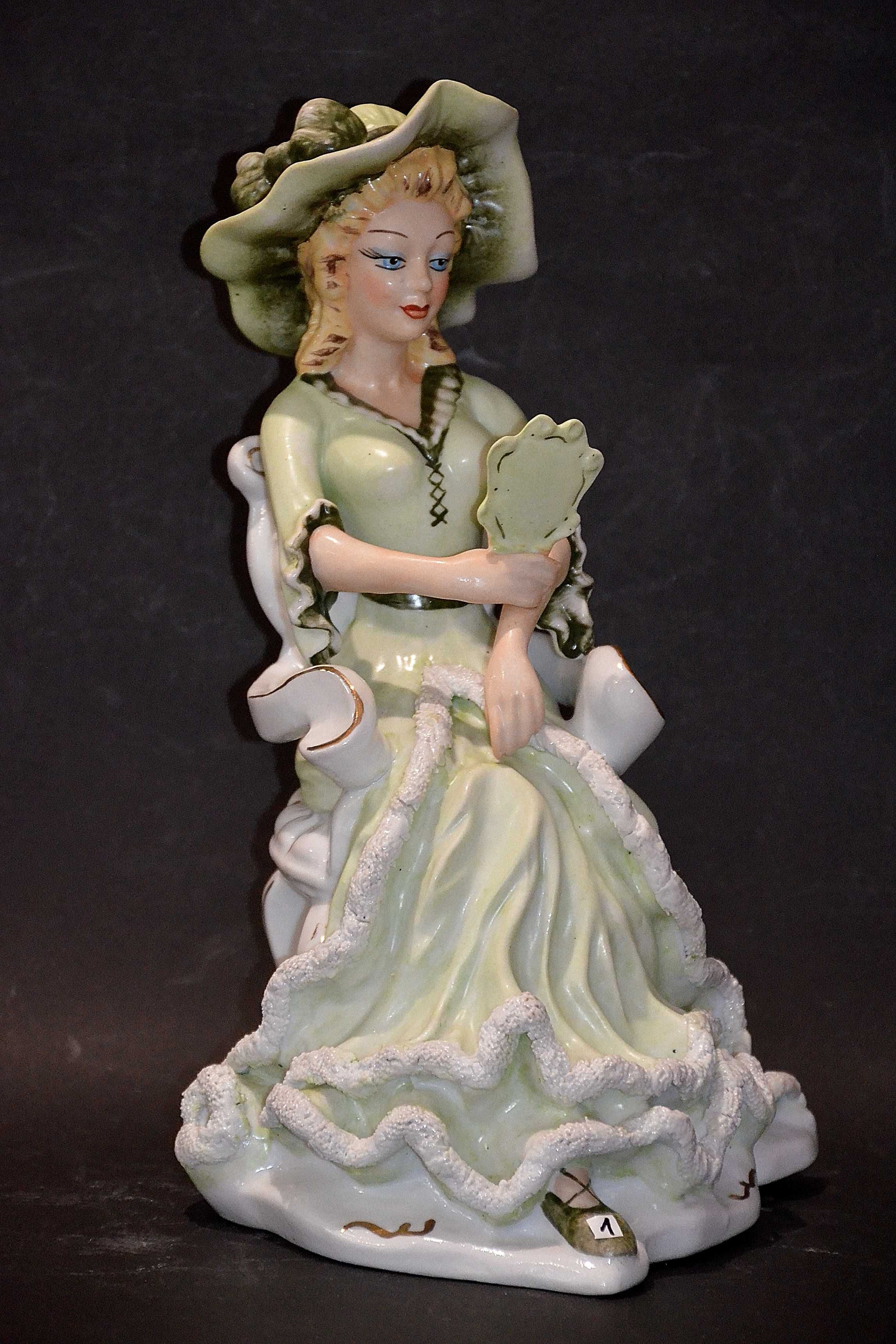 Roceram porcelana figurka Amalia 2 kolory do kolekcji 28 cm