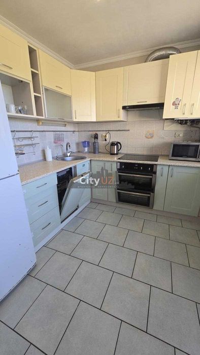 Продається комерційна нерухомість з обладнанням у с. Біла Церква