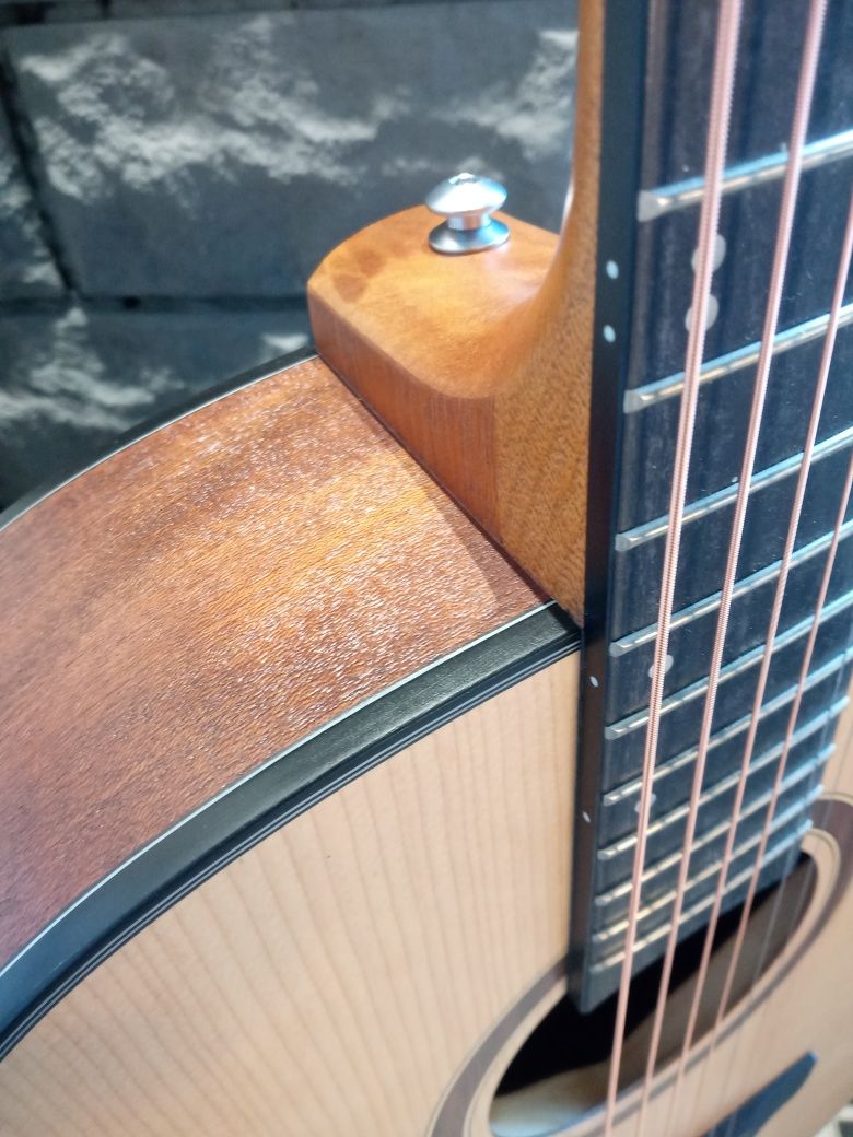Gitara elektro akustyczna