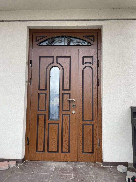 Реставрація вхідних дверей