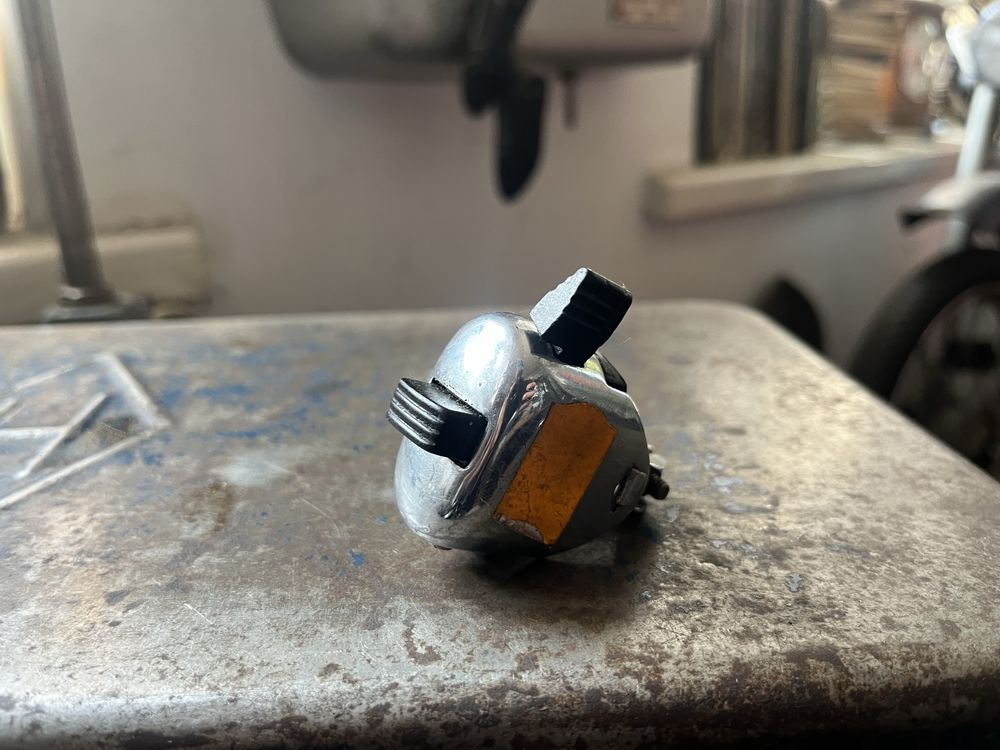Jawa CZ 350 Pannonia WSK Perkoz przelacznik swiatel klaksonu chrom