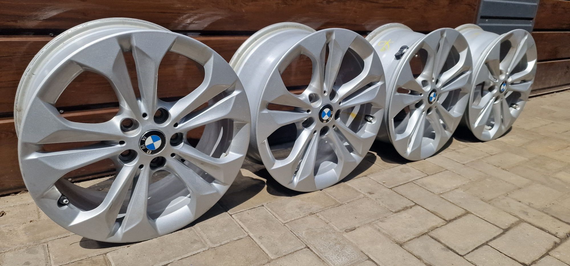 Felgi Aluminiowe BMW X1-X2 R17 5x112 ET52-7.5J+czujniki TMS