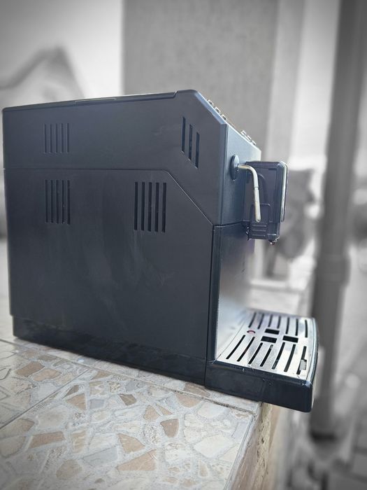 Кавомашина Phillips з Німеччини обслужена