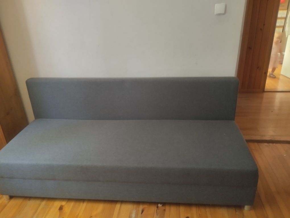 mała wersalka sofa z funkcją spania