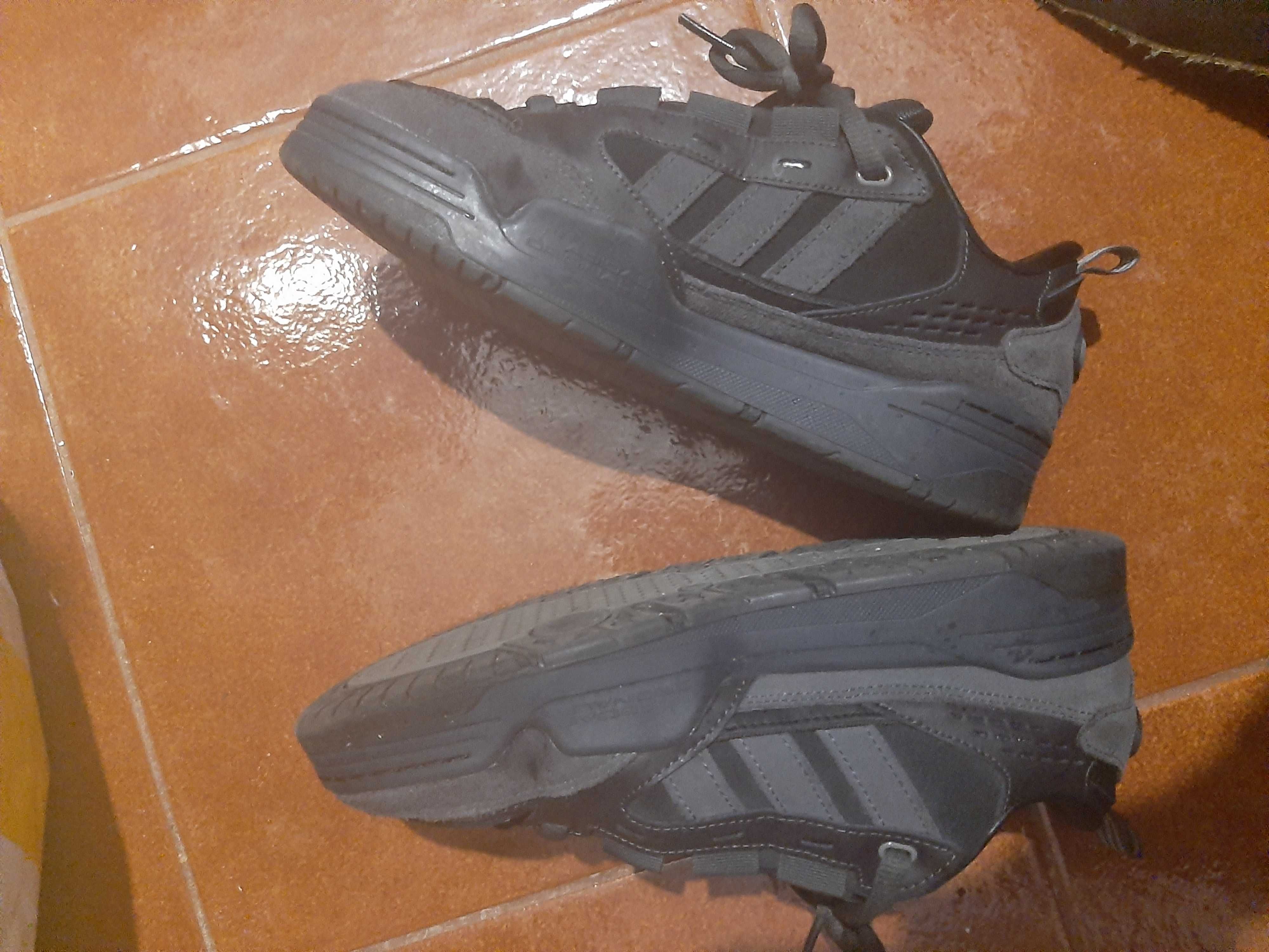 Sapatilhas novas