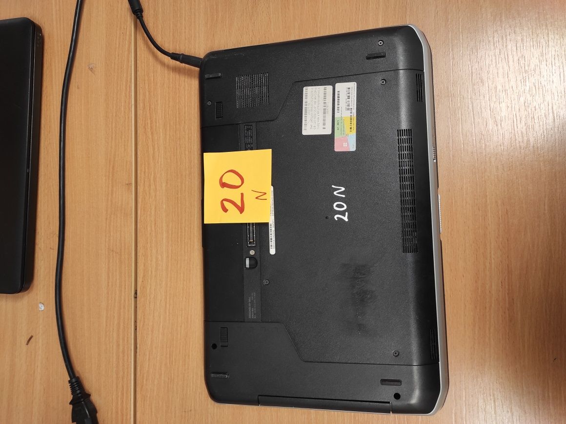 Laptop DELL LATITUDE i5 12ram dysk ssd dobry tani niezawodny laptop