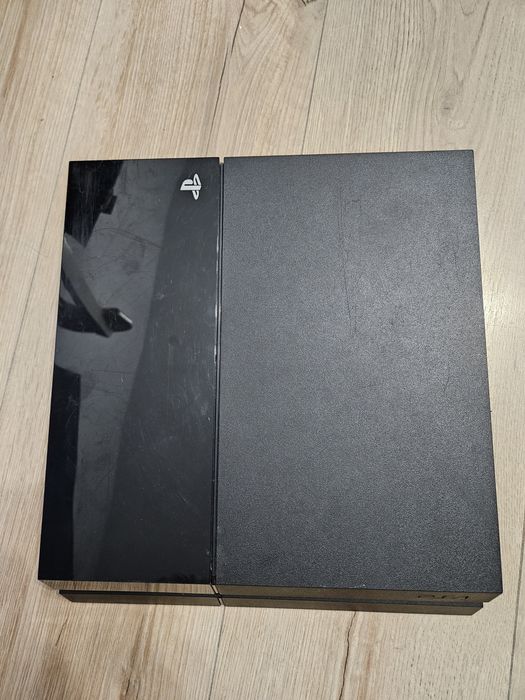 Ps4 Fat 500gb Cuh-1116A niesprawna
