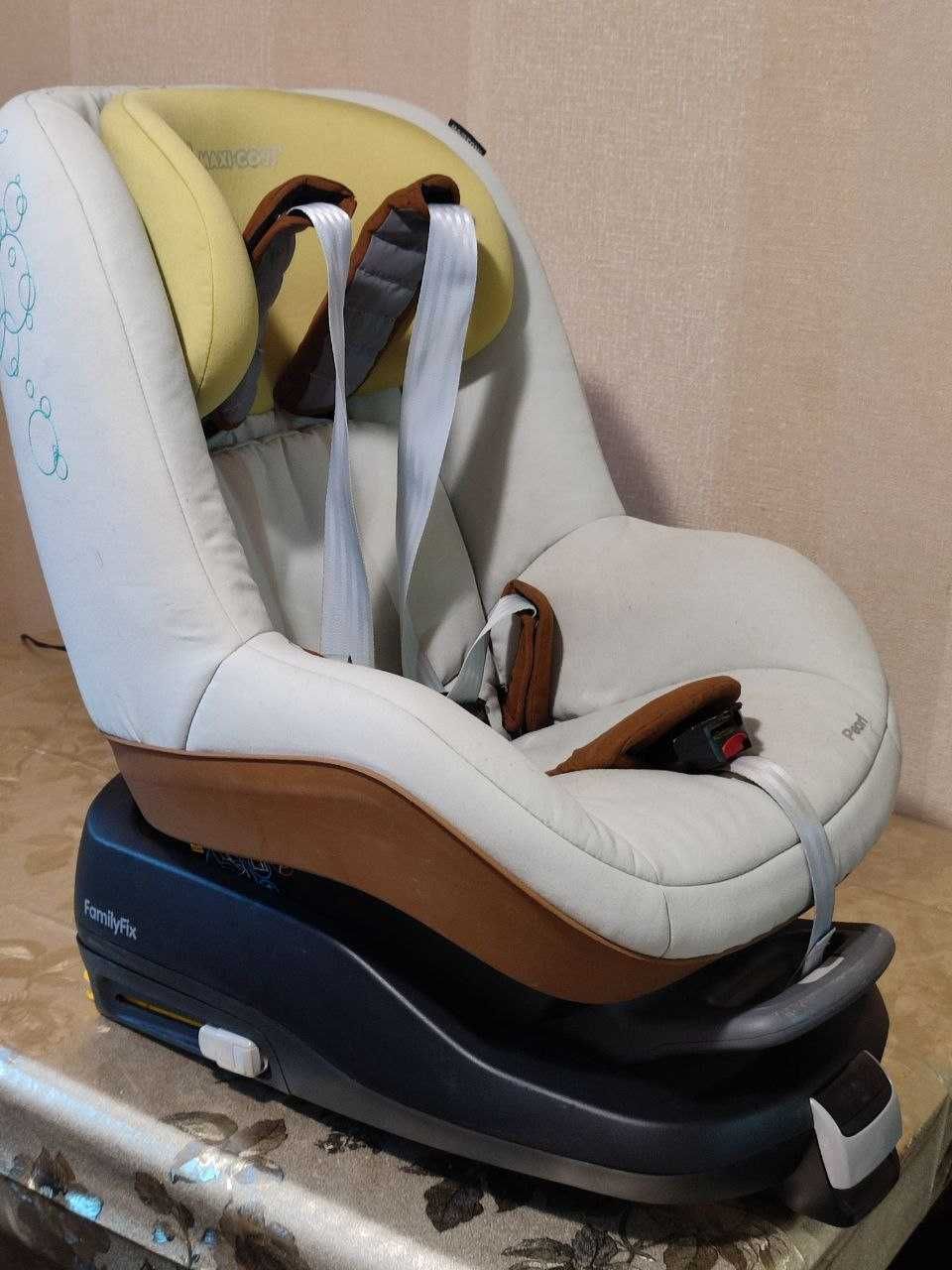 детское автокресло maxi cosi pearl+ база FamilyFix