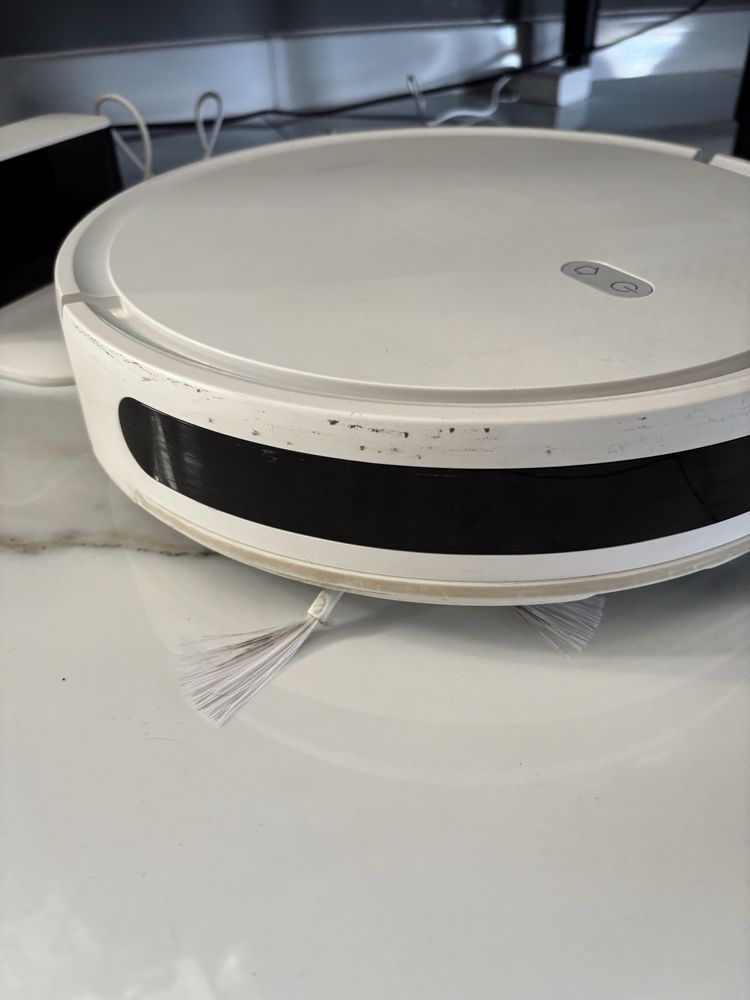 Robot sprzatajacy XIAOMI VACUUM E10.