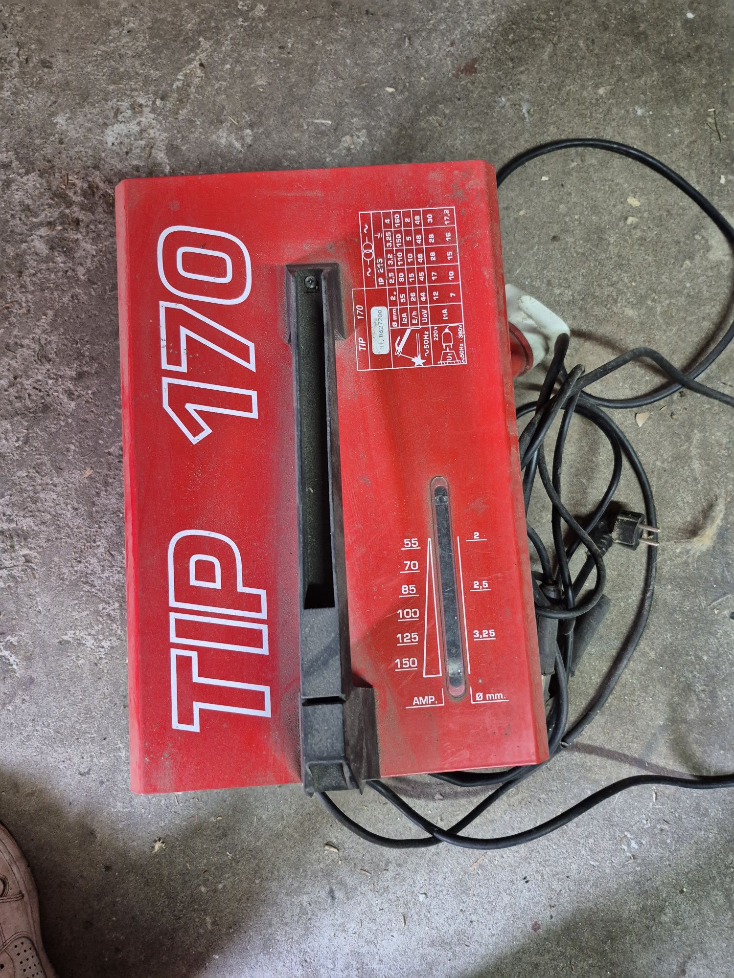 Witam sprzedam spawarkę tip 170 230 /380 volt
