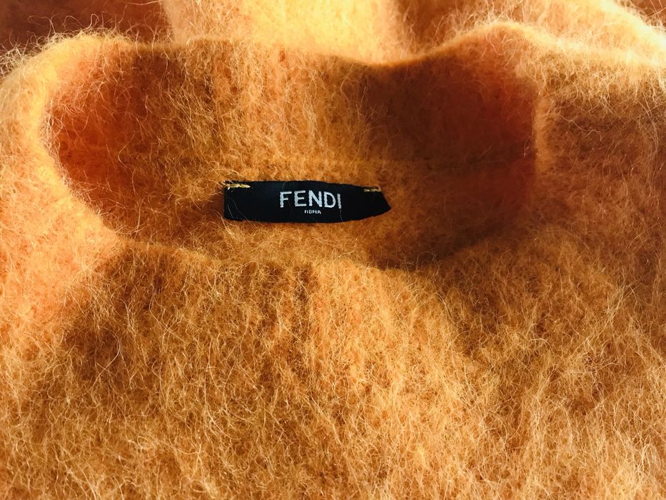 Свитер FENDI Оригинал!