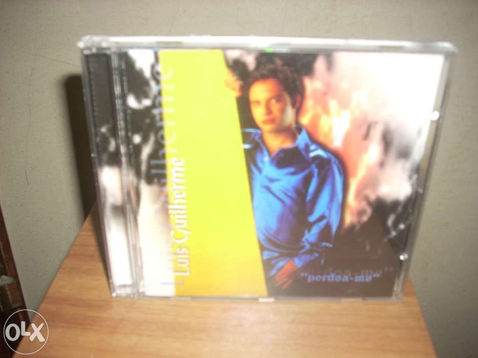 35-40 cds de musica popular portuguesa.Originais.Novos.