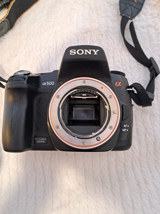 Sony α500 + 2 obiektywy + torba + ładowarka