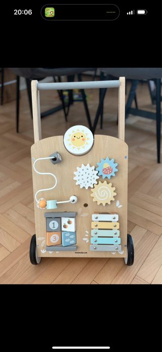 Pchacz drwniany chodzik nauka chodzenia dla dziecka mama brum tablica