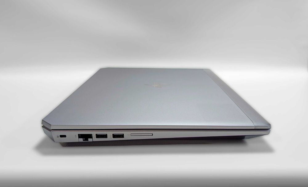 *️⃣HP ZBook 15 G5 i7/6xC/4.3GHz/FHD_IPS/32G_RAM/512G_SSD/P1000 4GB/TBD